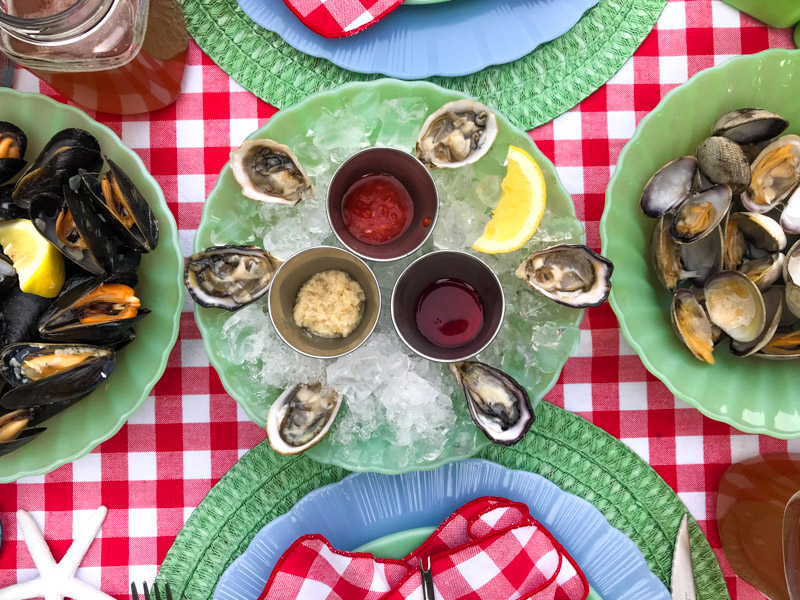 https://firekinggrill.com/wp-content/uploads/2021/05/fresh-oysters-delivery-chilliwack-3.jpg