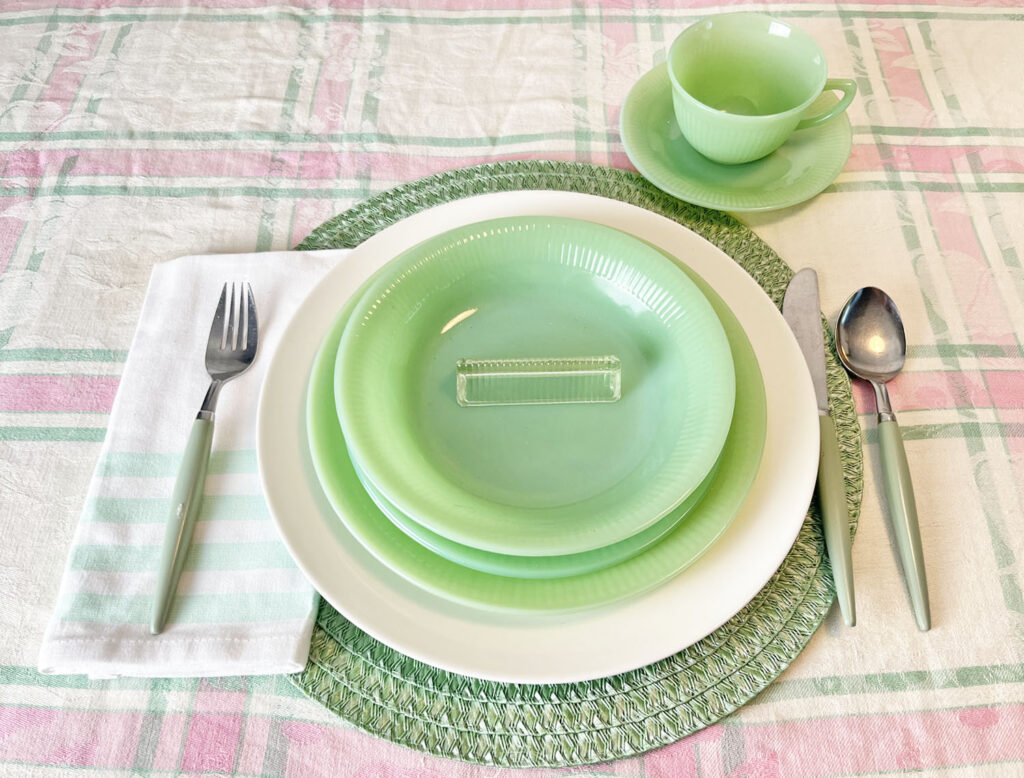 How to Create a Vintage Jadeite Dish Tablescape Place Setting